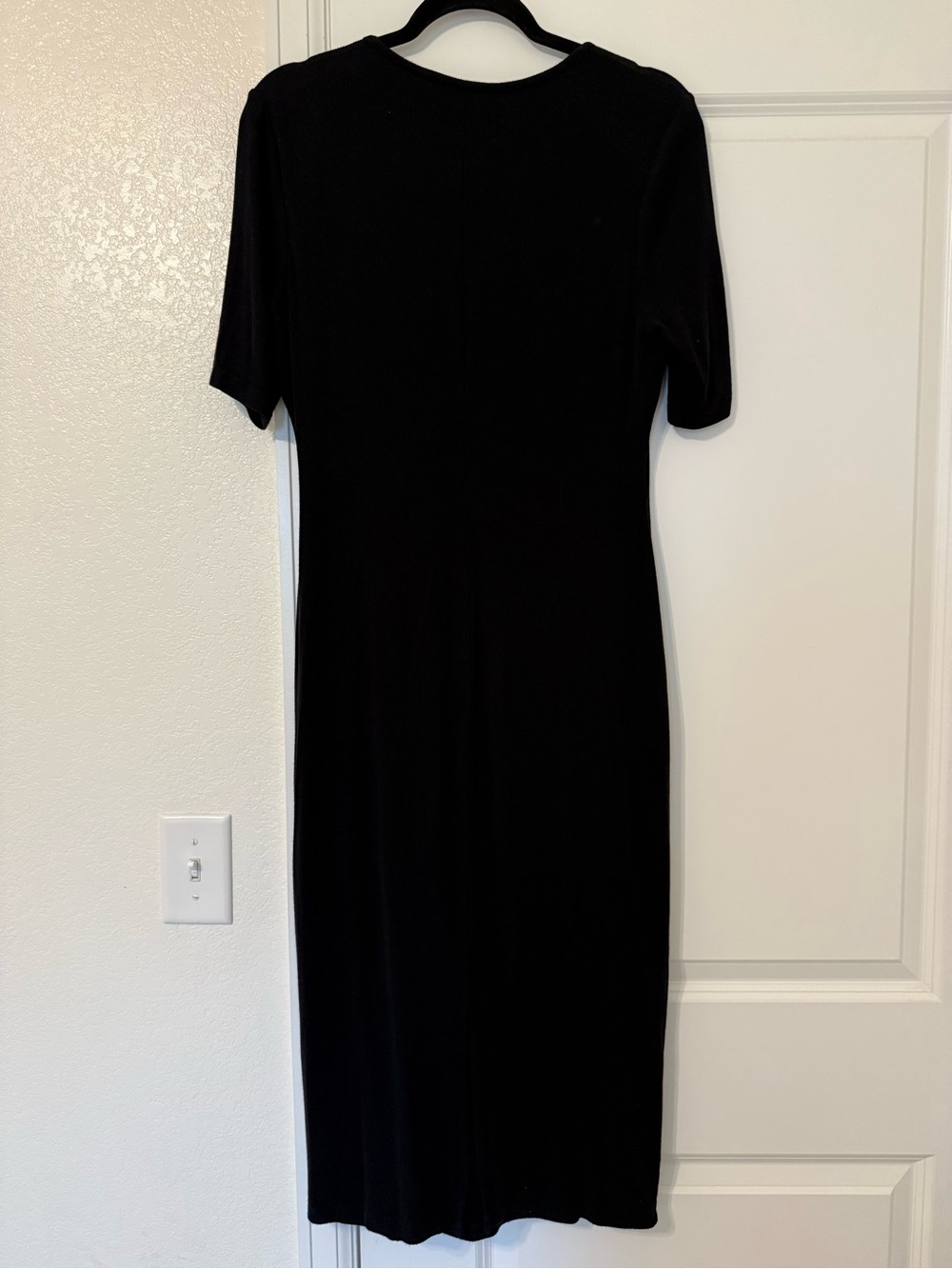 Rachel Zoe Black Scoop Neck Midi Dress - Picture 2 of 4